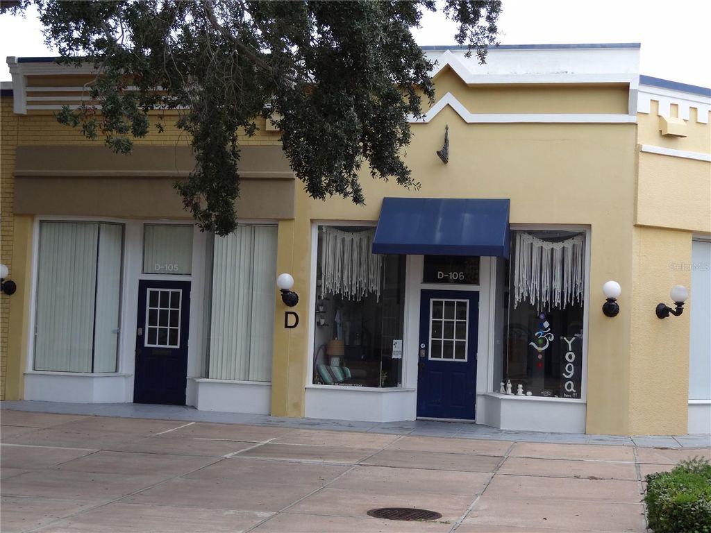 Photo of 6798 Crosswinds Drive N #D-106, St Petersburg, FL 33710 (MLS # U8252157)