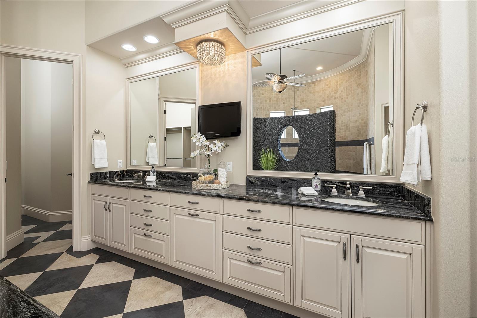 HAWKS LANDING - Residential