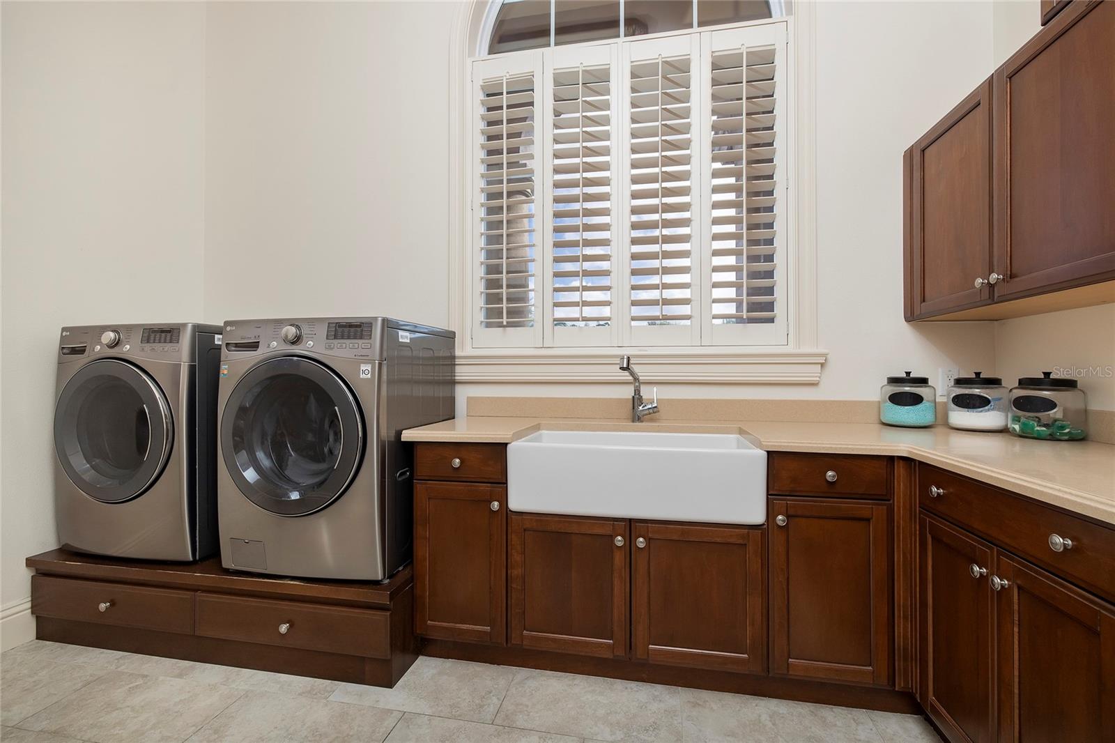 HAWKS LANDING - Residential