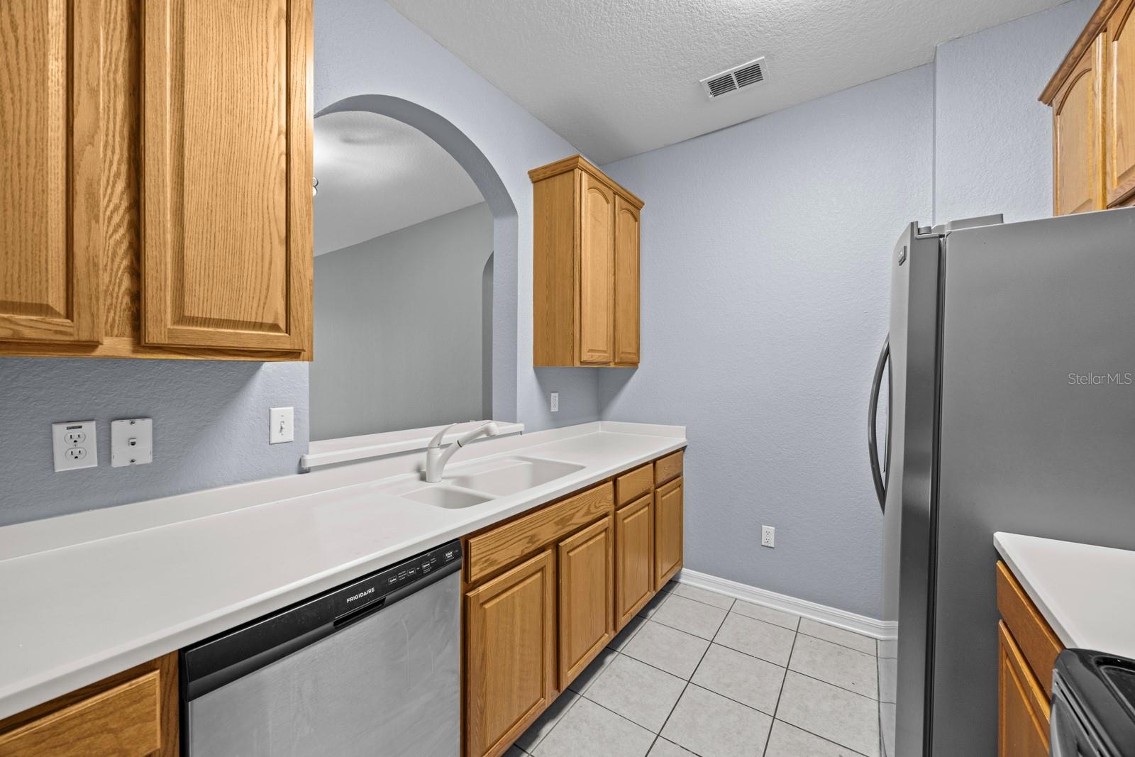 VENTURA AT BELLA TRAE P1 - Residential Lease