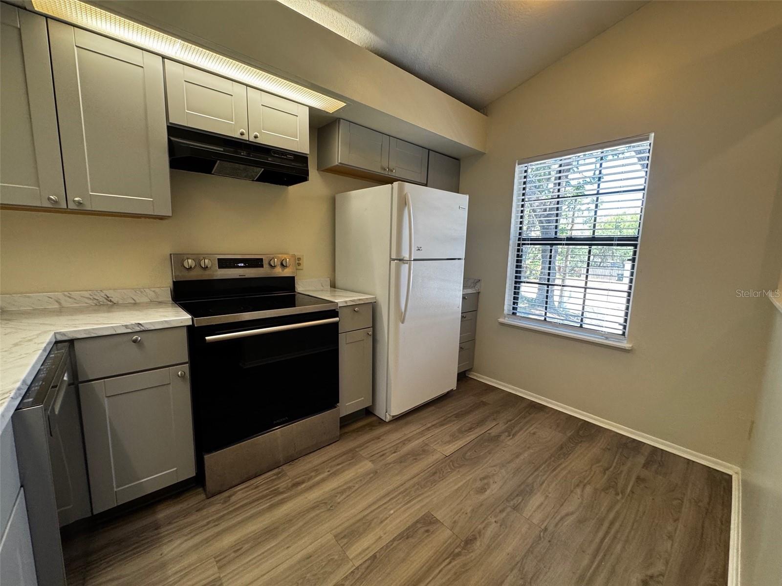 SHERWOOD FOREST - Residential