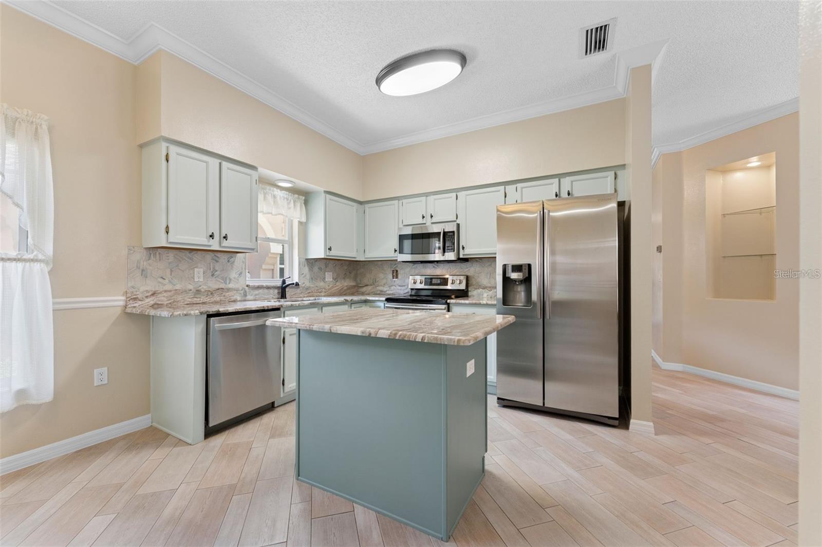 SALEM VILLAGE - Residential