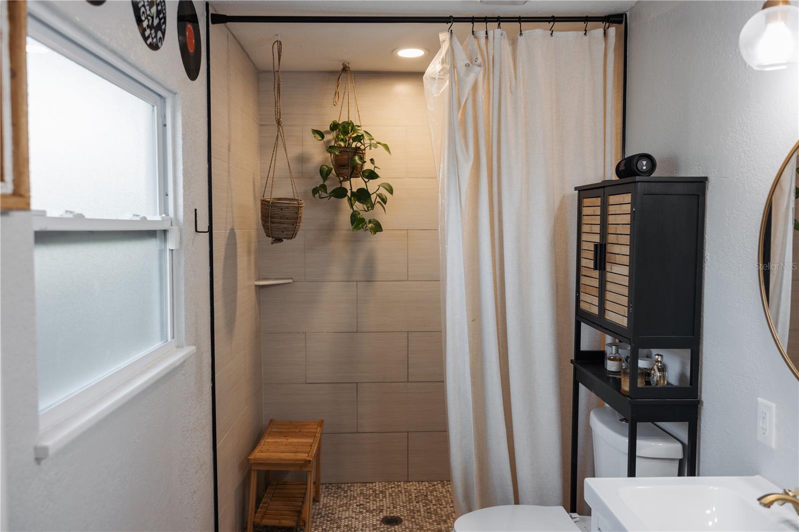 INTERBAY - Residential