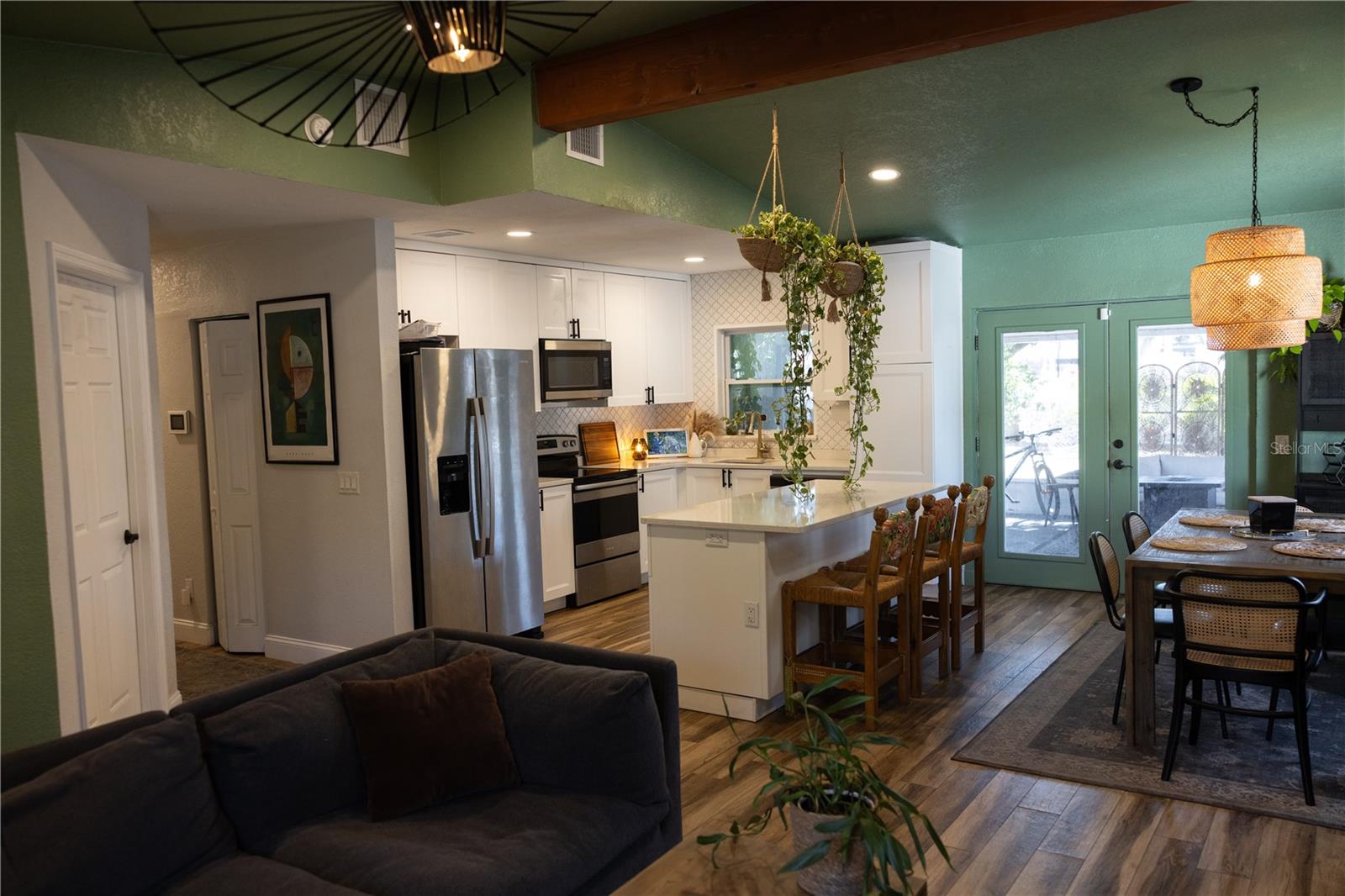 INTERBAY - Residential