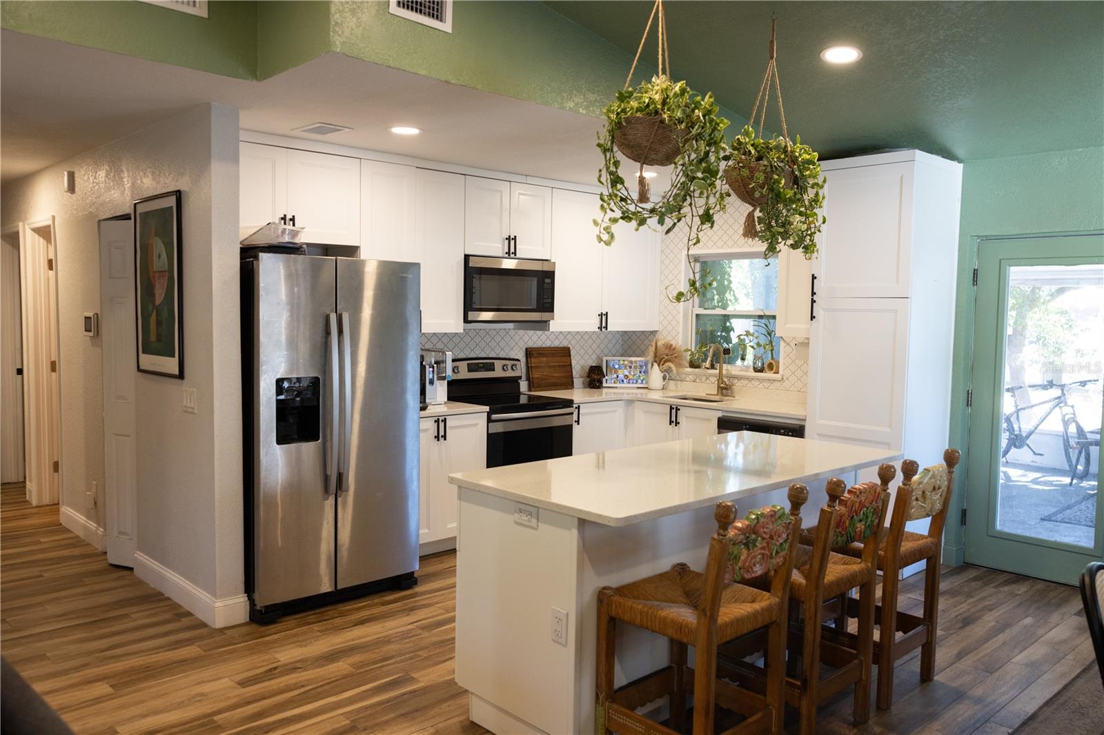 INTERBAY - Residential