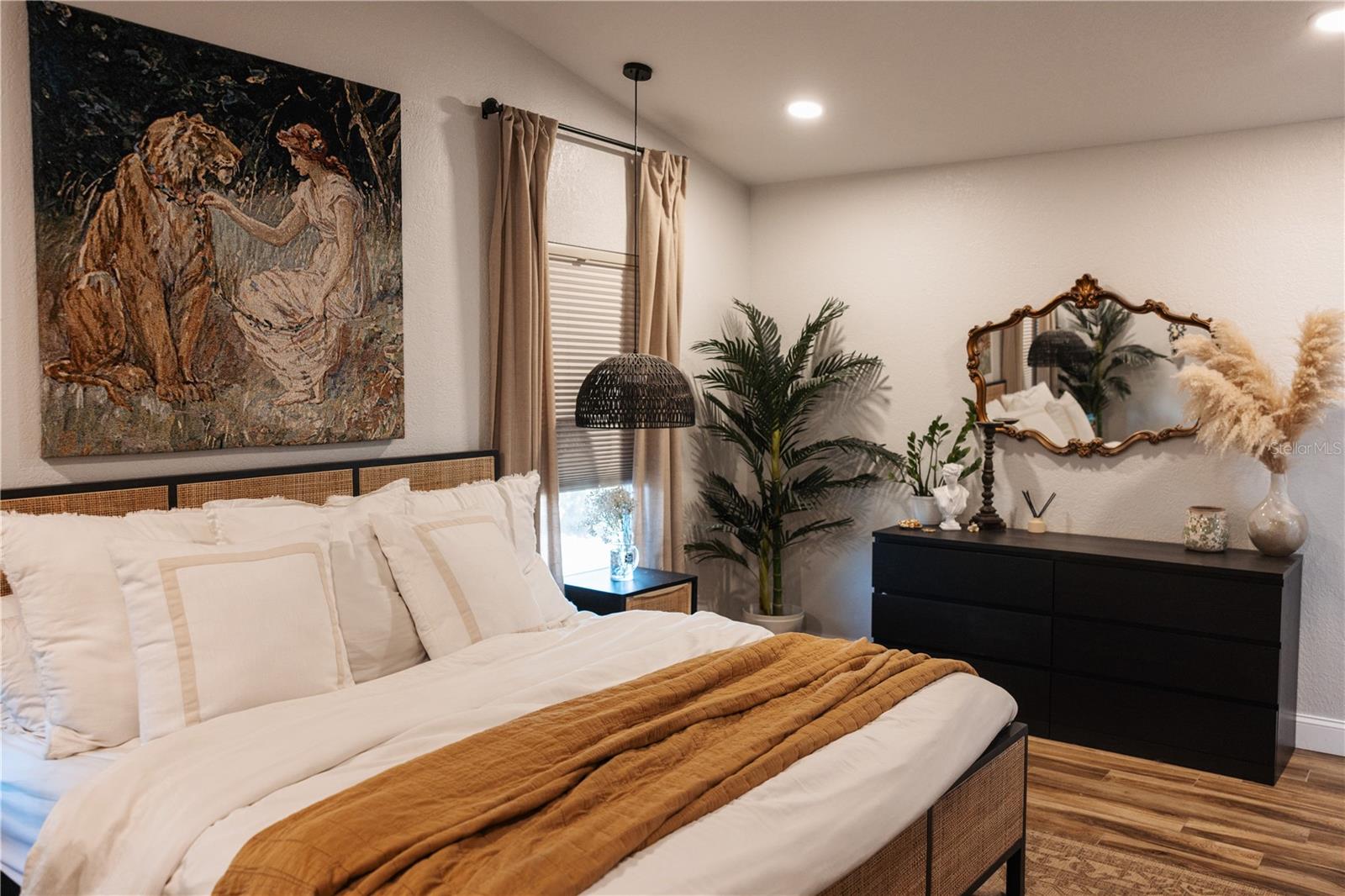 INTERBAY - Residential