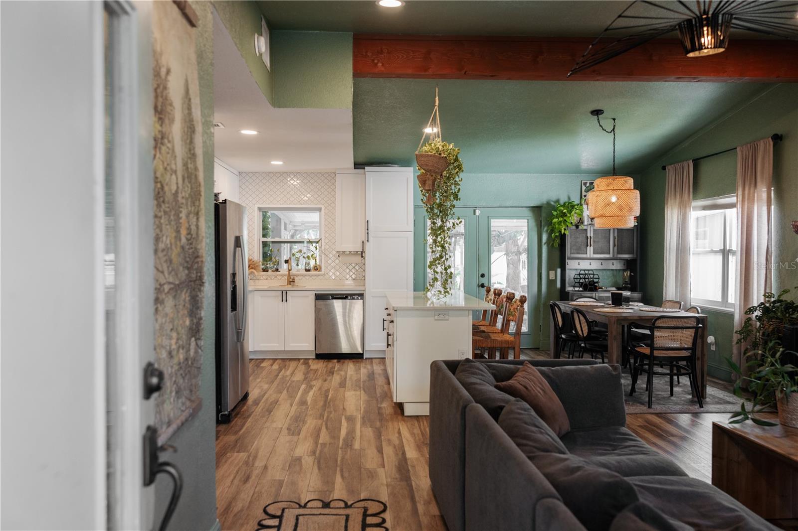 INTERBAY - Residential