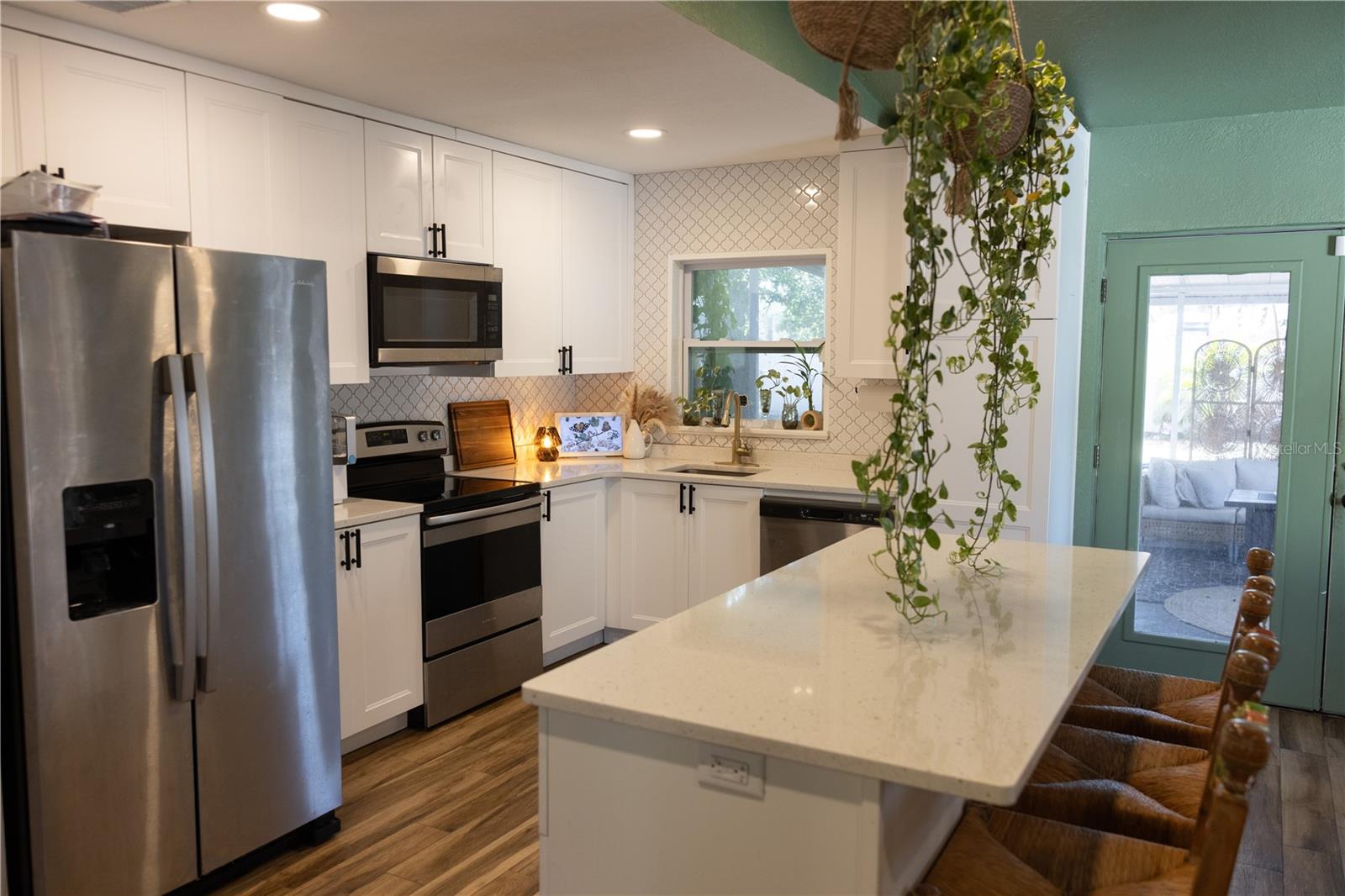 INTERBAY - Residential