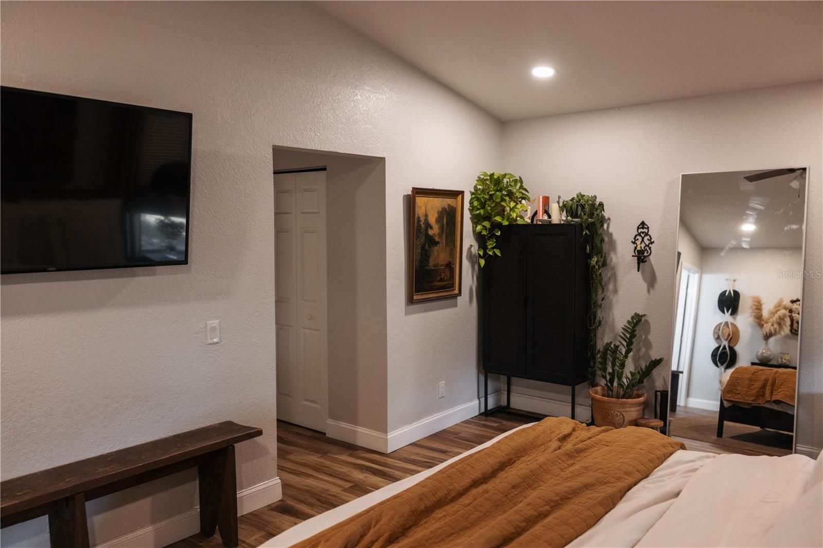 INTERBAY - Residential