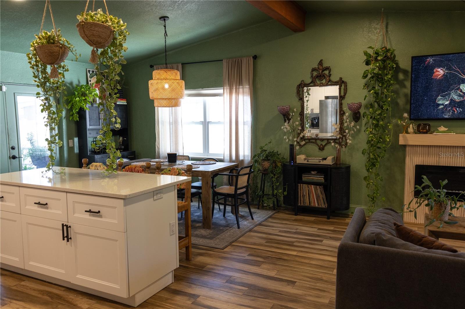 INTERBAY - Residential