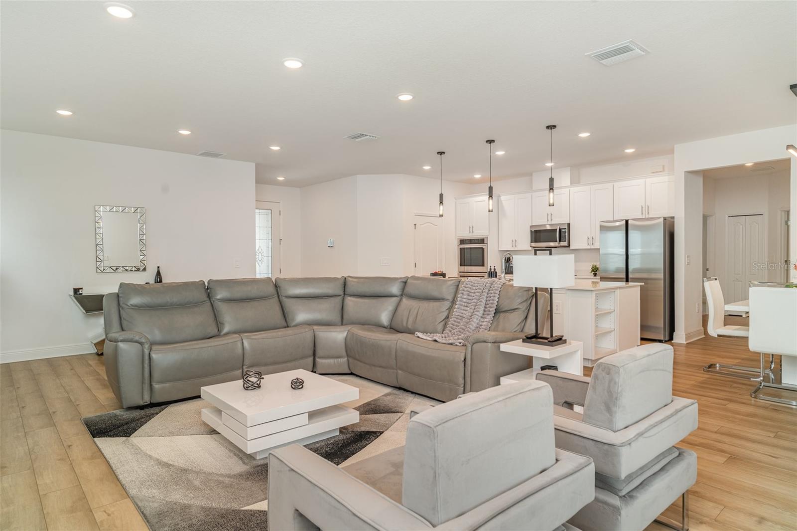 2108 CITRUS BREEZE DRIVE