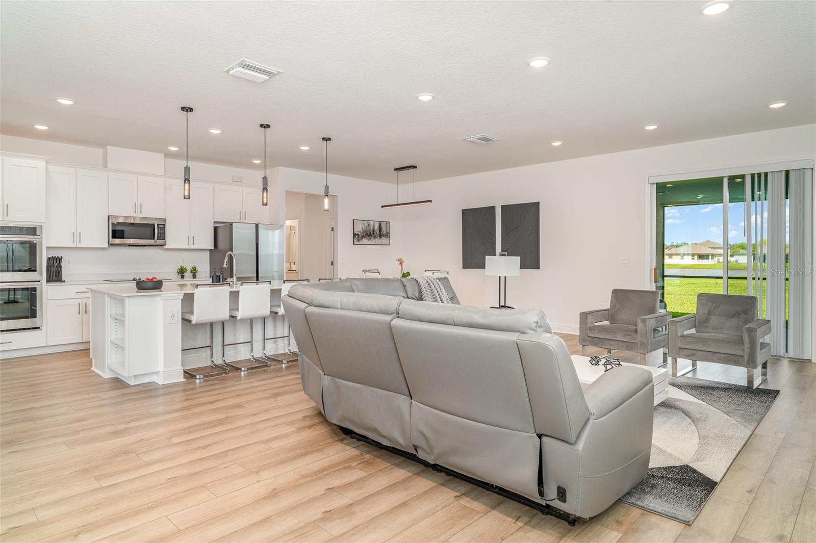 2108 CITRUS BREEZE DRIVE