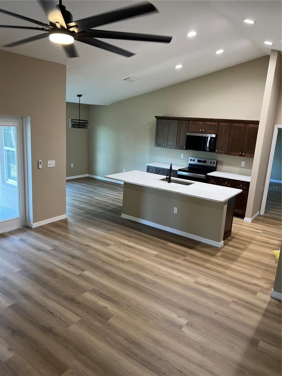 BOWERS COVE ESTATE - Residential