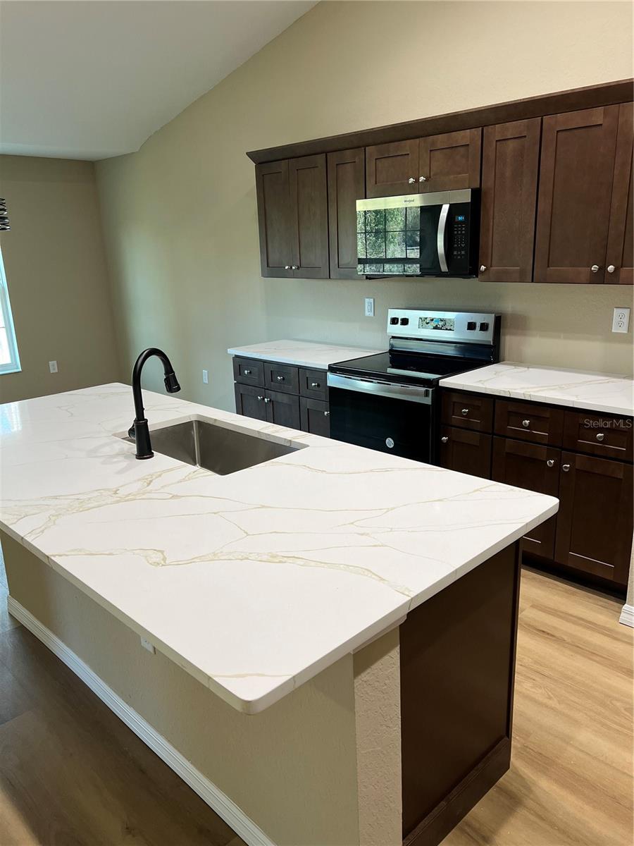 BOWERS COVE ESTATE - Residential