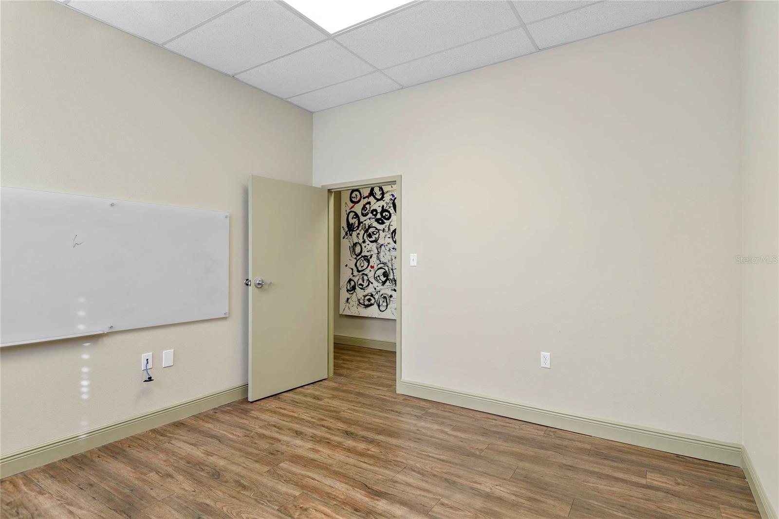 1189 CONDO - Commercial Lease