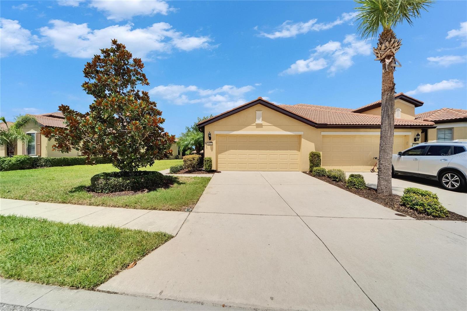 5422 SUNSET FALLS DRIVE