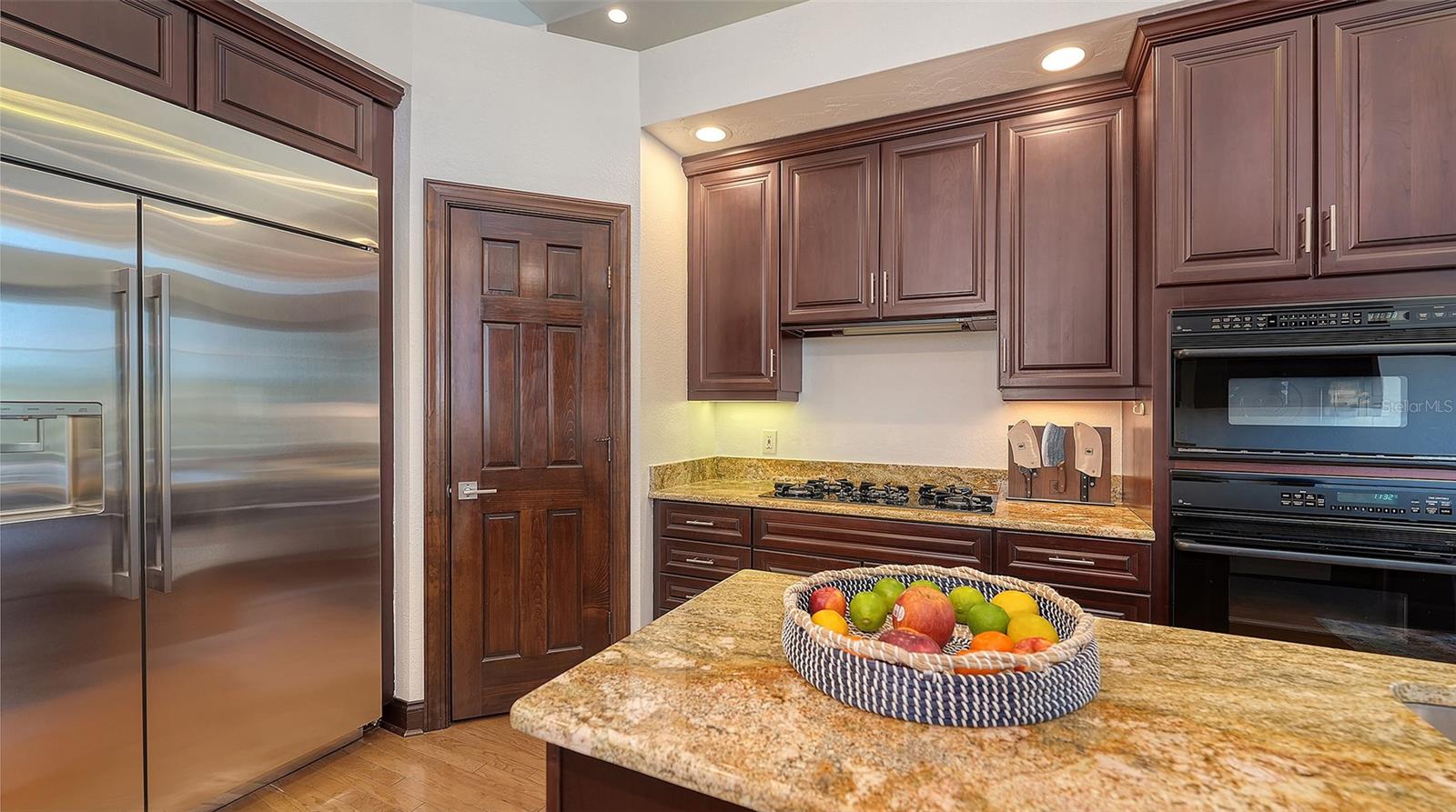 QUEENS HARBOUR - Residential