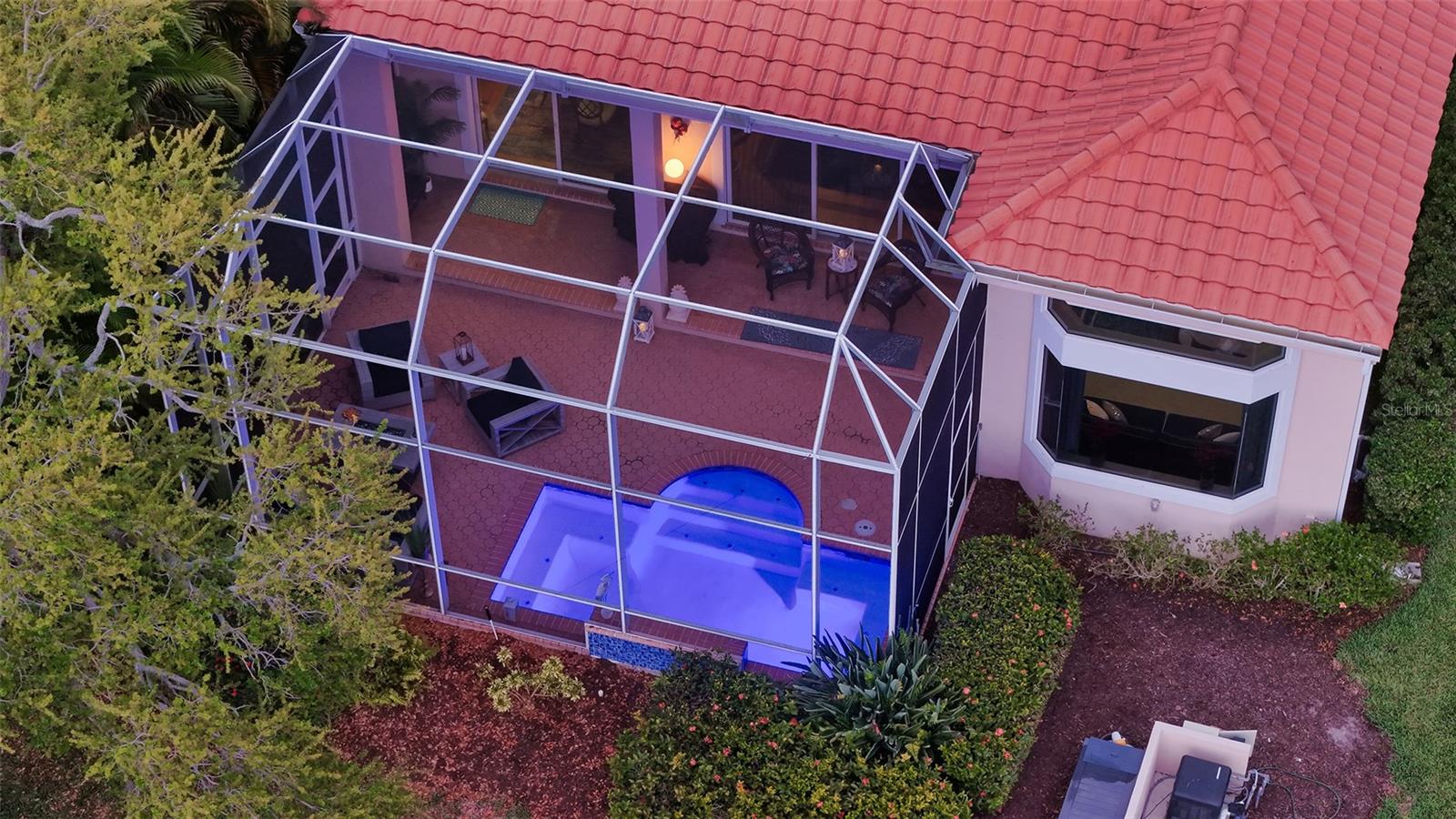 QUEENS HARBOUR - Residential