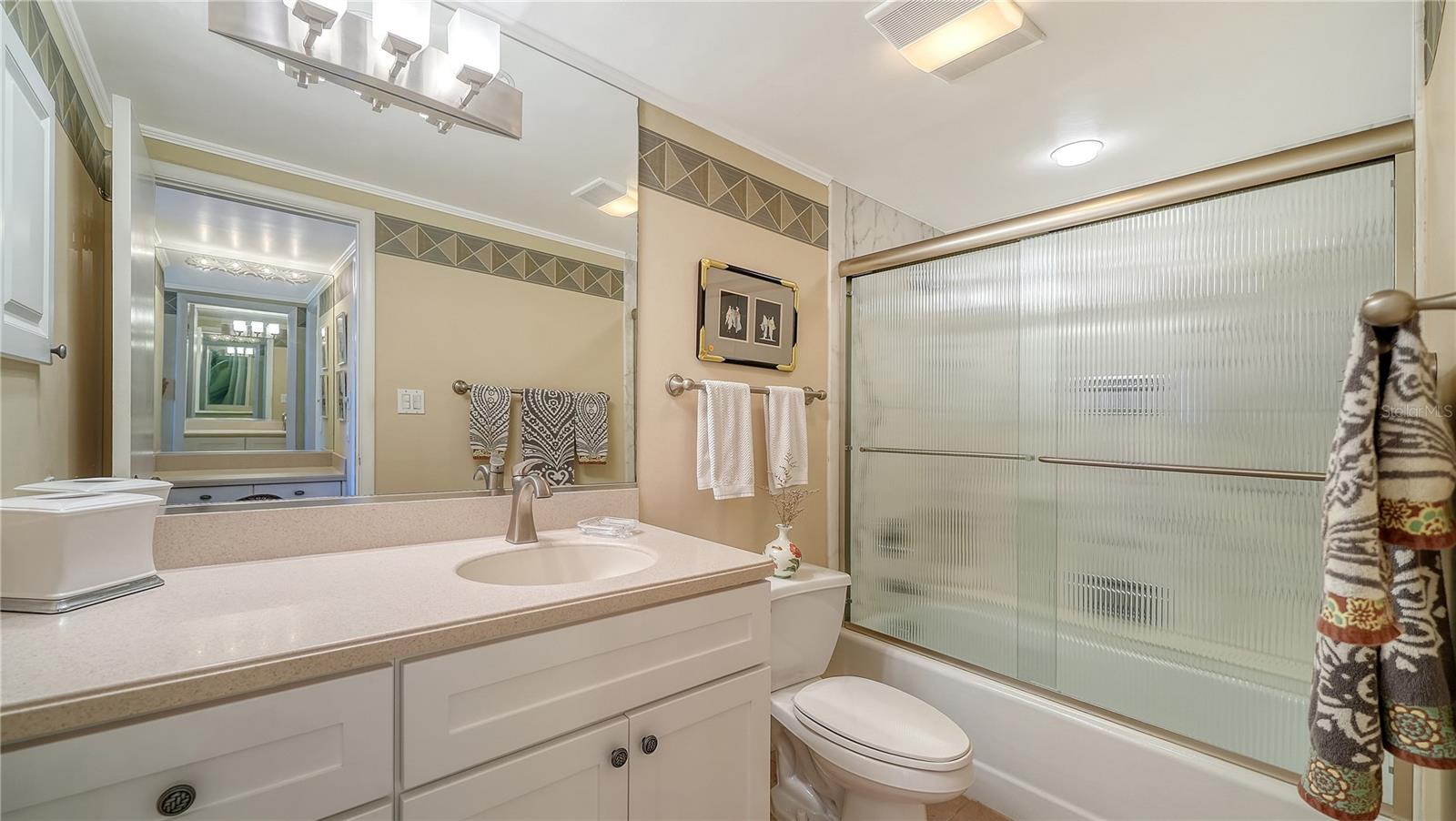 LONGBOAT KEY TOWERS - Residential