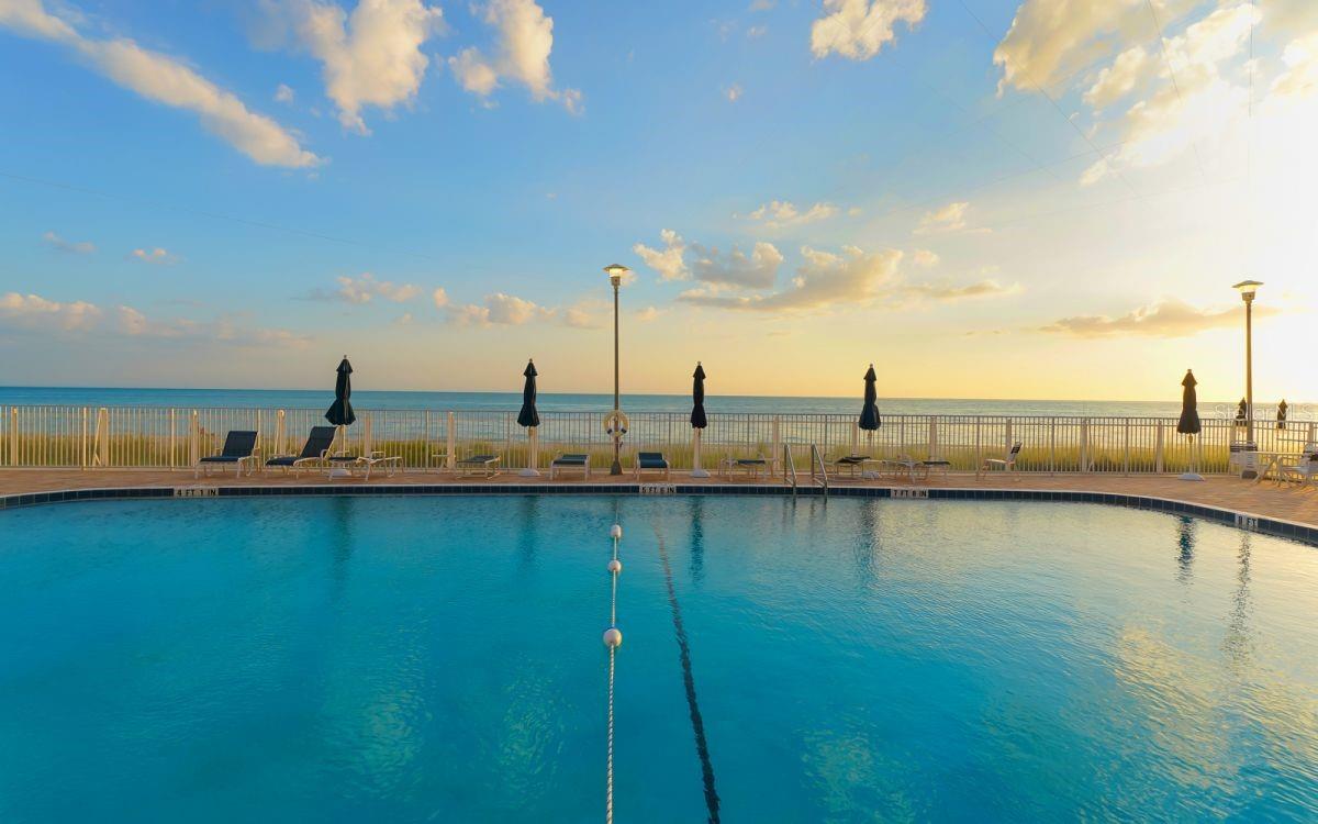 LONGBOAT KEY TOWERS - Residential