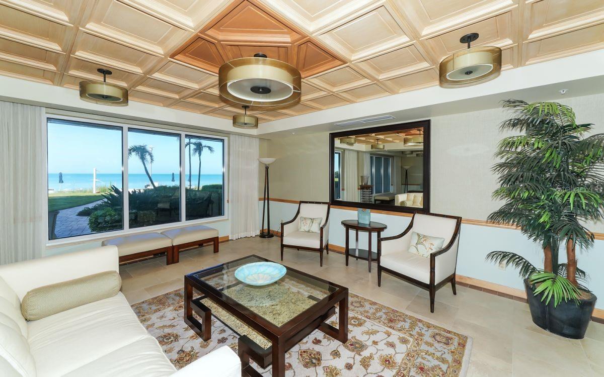 LONGBOAT KEY TOWERS - Residential