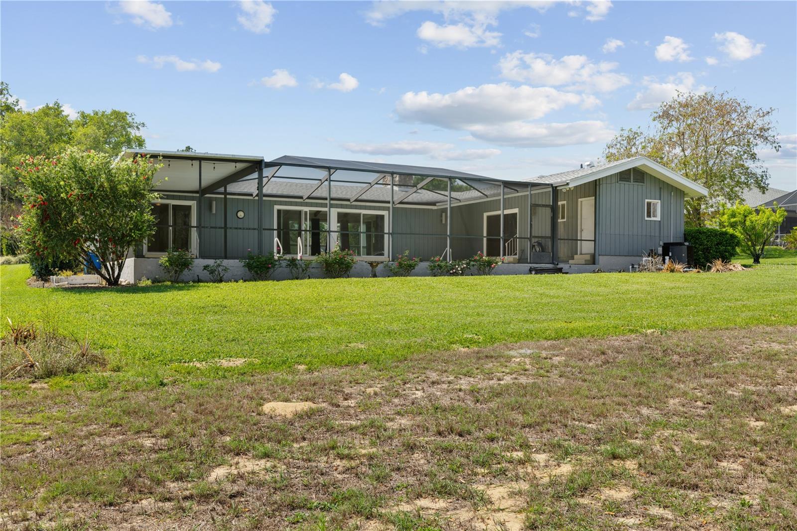 ARROWHEAD LAKE - Residential