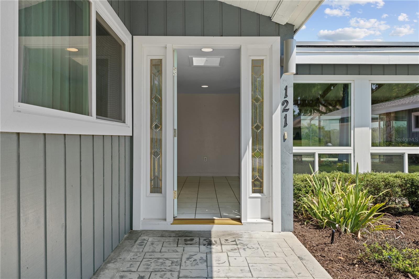 ARROWHEAD LAKE - Residential