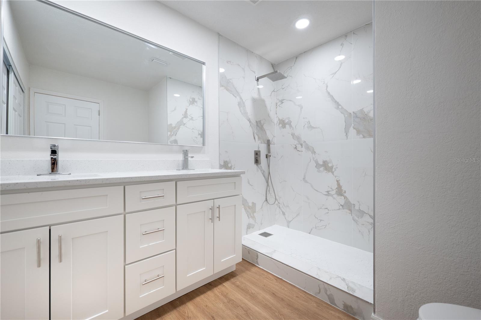 EMERALD LAKE COLONY UNIT 1 - Residential