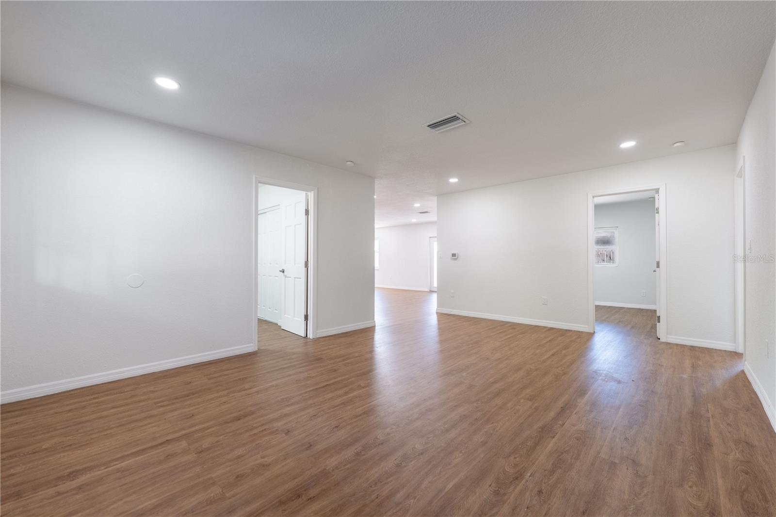 EMERALD LAKE COLONY UNIT 1 - Residential