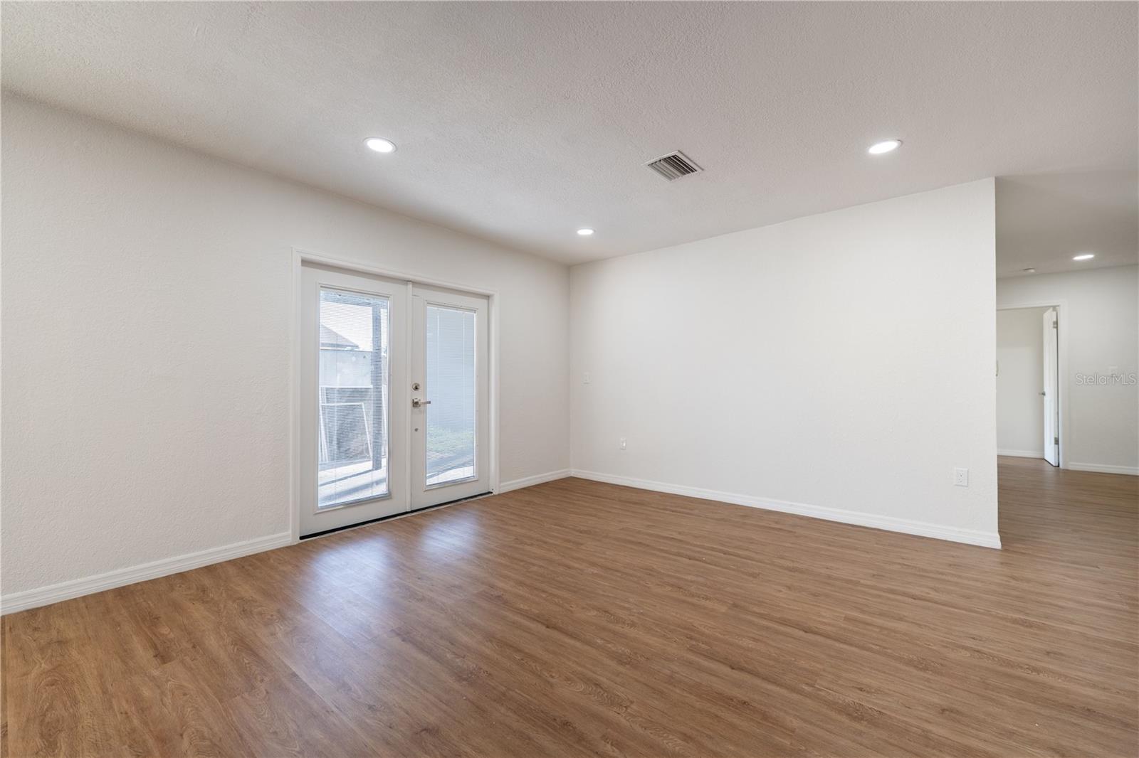 EMERALD LAKE COLONY UNIT 1 - Residential