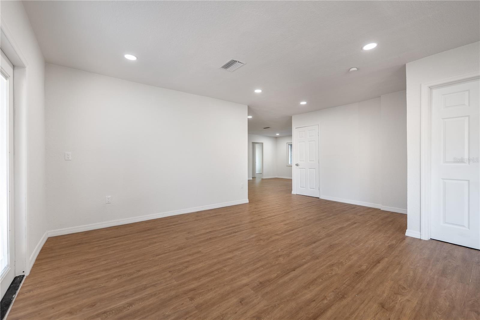 EMERALD LAKE COLONY UNIT 1 - Residential