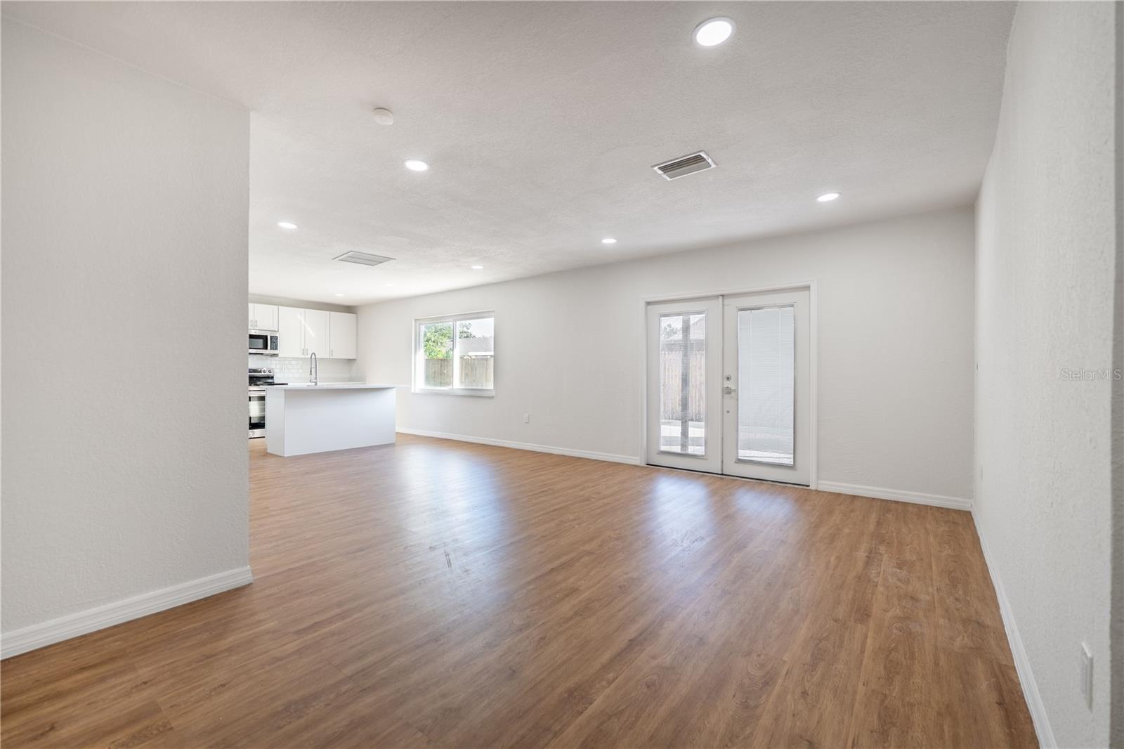 EMERALD LAKE COLONY UNIT 1 - Residential