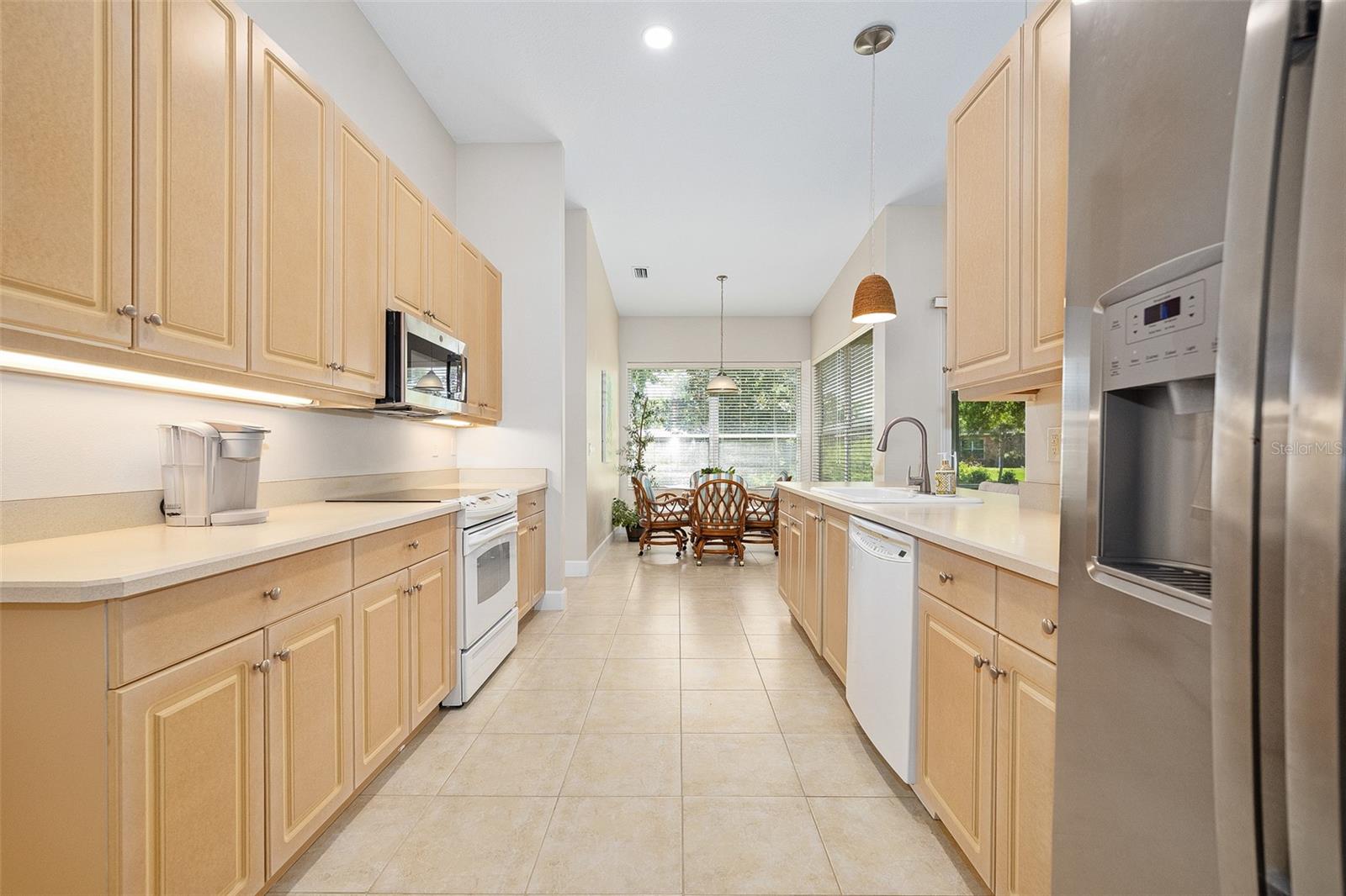 BREAKAWAY TR PH 03 UNIT 2B - Residential