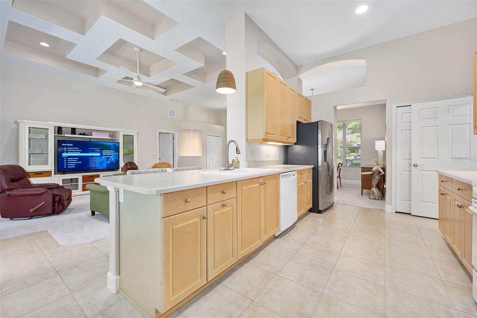 BREAKAWAY TR PH 03 UNIT 2B - Residential