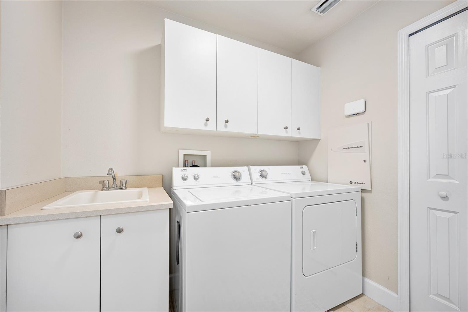 BREAKAWAY TR PH 03 UNIT 2B - Residential