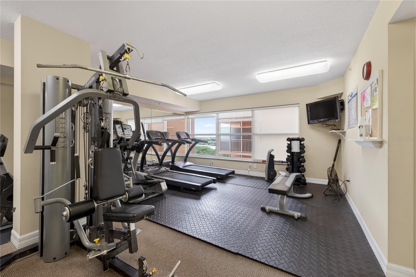 SEAVIEW PLACE - Residential