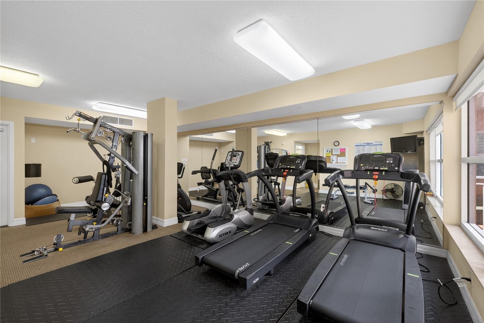 SEAVIEW PLACE - Residential