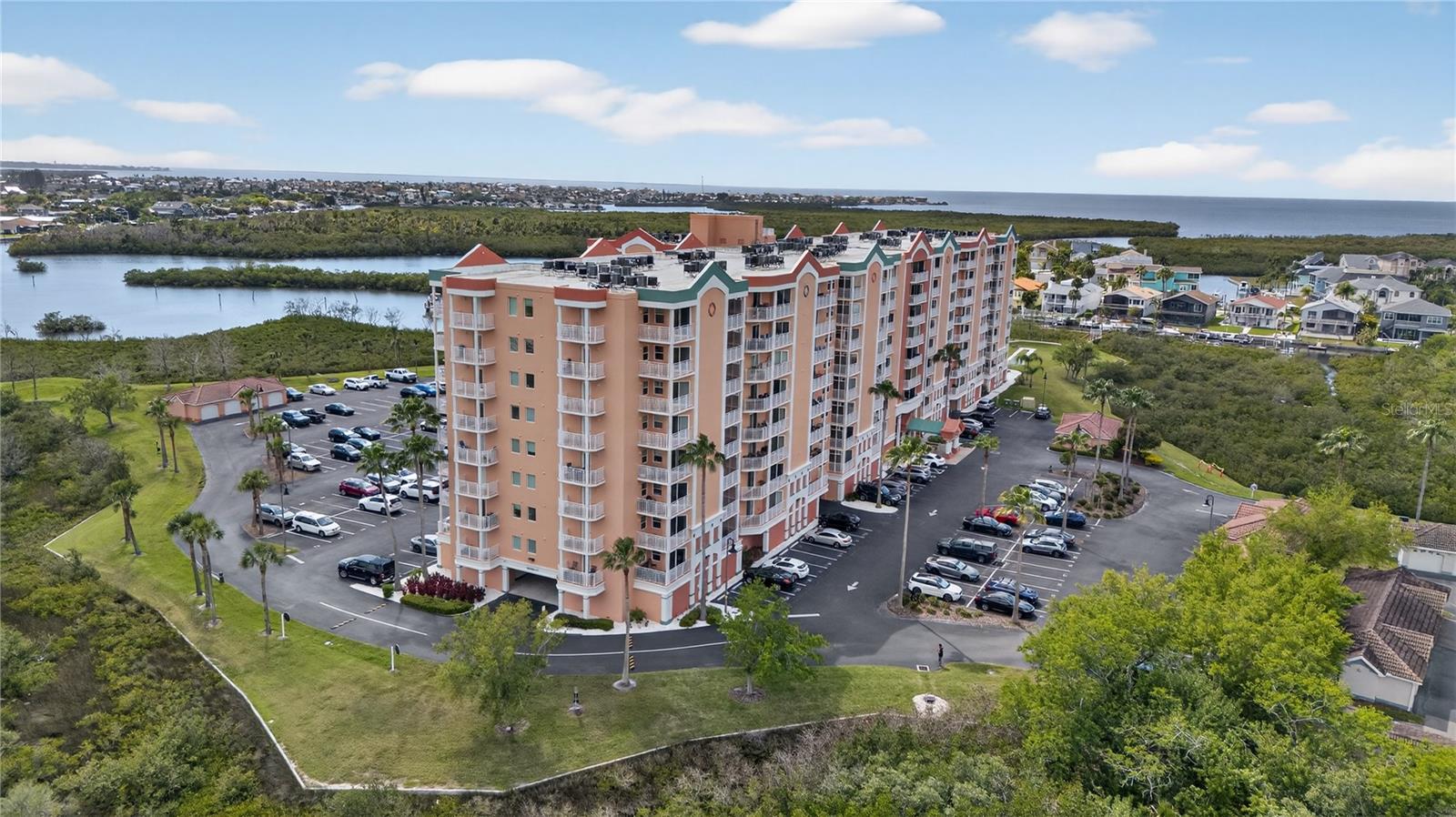 SEAVIEW PLACE - Residential