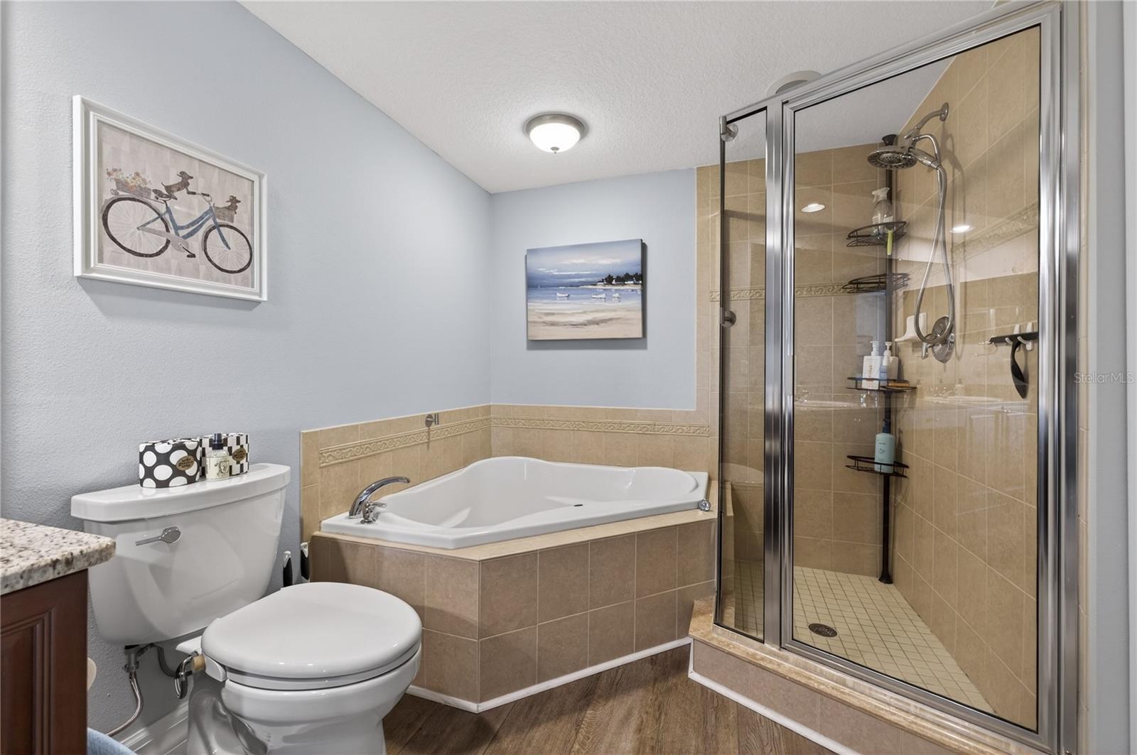 SEAVIEW PLACE - Residential