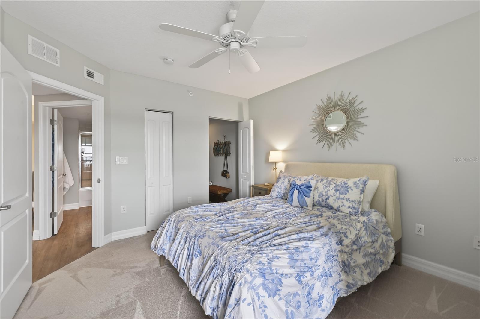 SEAVIEW PLACE - Residential