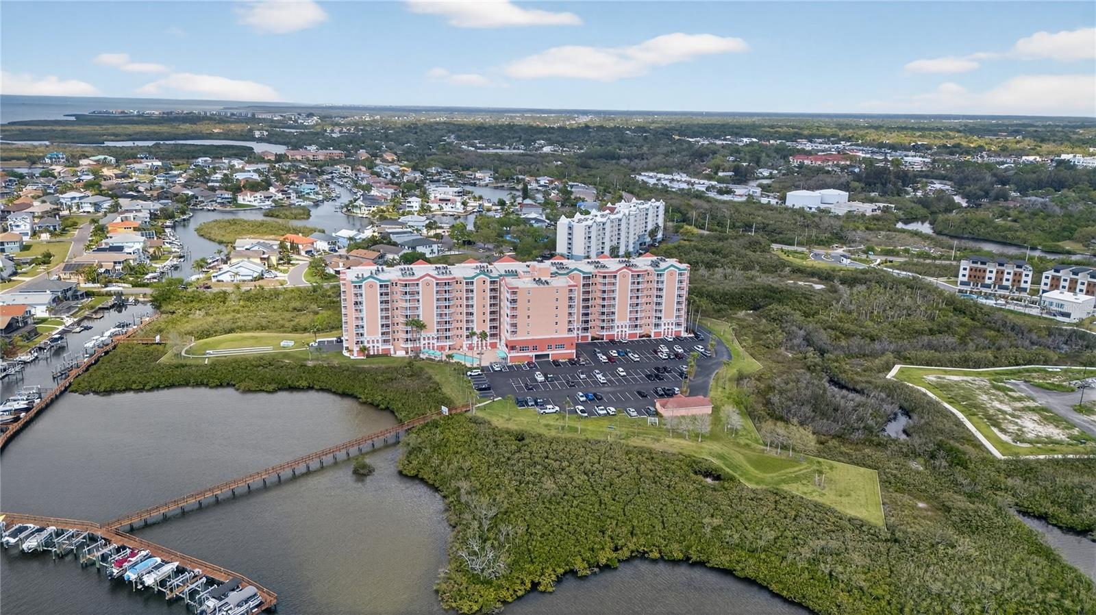 SEAVIEW PLACE - Residential