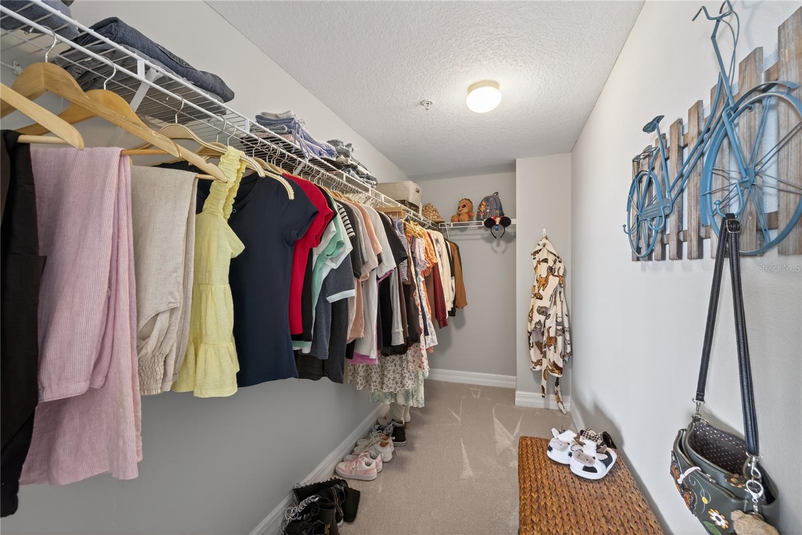 SEAVIEW PLACE - Residential