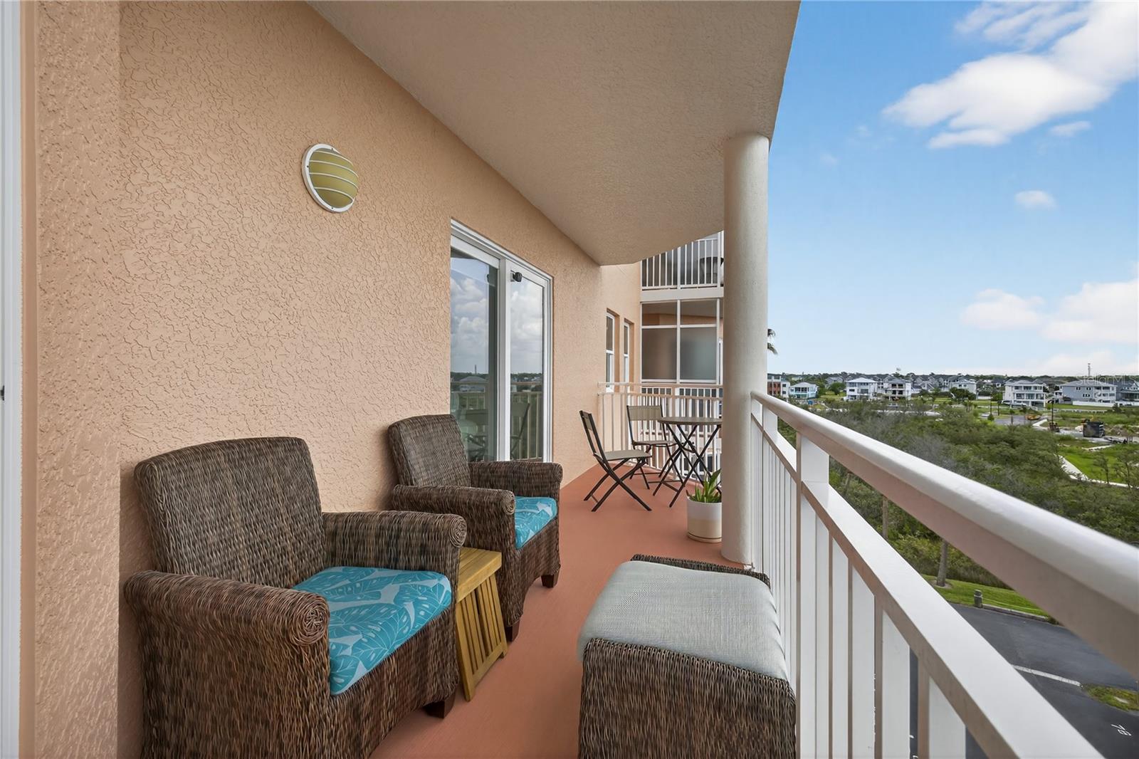 SEAVIEW PLACE - Residential