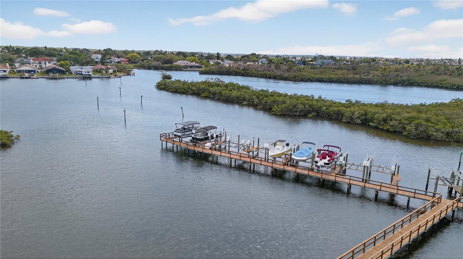 SEAVIEW PLACE - Residential