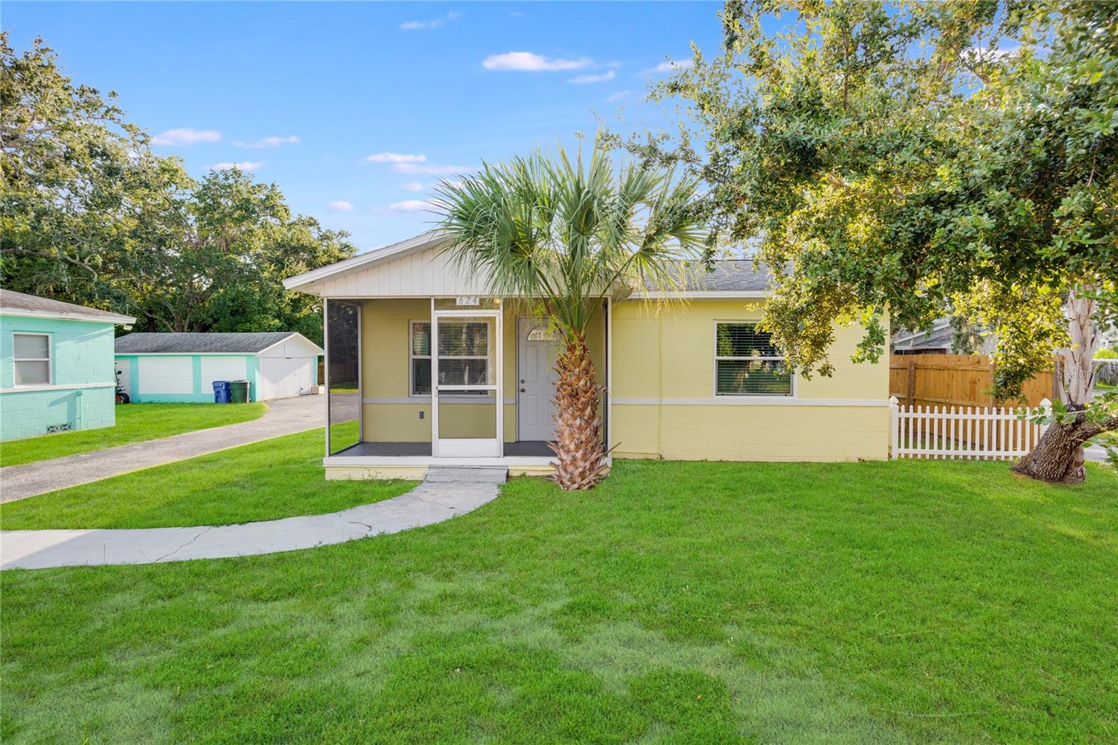 Charming bungalow nestled in Downtown Dunedin! This adorable home boasts new laminate floors, cozy 1 bedroom, 1 bathroom with Den/Office/Laundry area that fits a Full Washer and Dryer. Storage shed left as is for tenant use. Plenty of parking. Enjoy the convenience and proximity to downtown's vibrant shopping, marina, parks, bars, restaurants, breweries, and nearby beaches. Embrace the outdoors with easy access to the Pinellas Trail. A perfect blend of comfort, convenience, and coastal living awaits!