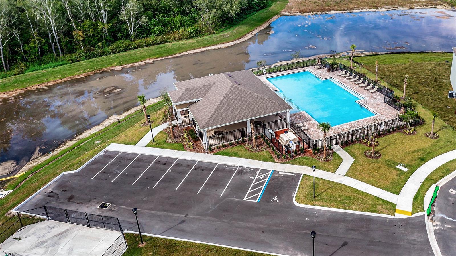 AUBURN GROVE PH I - Residential Lease