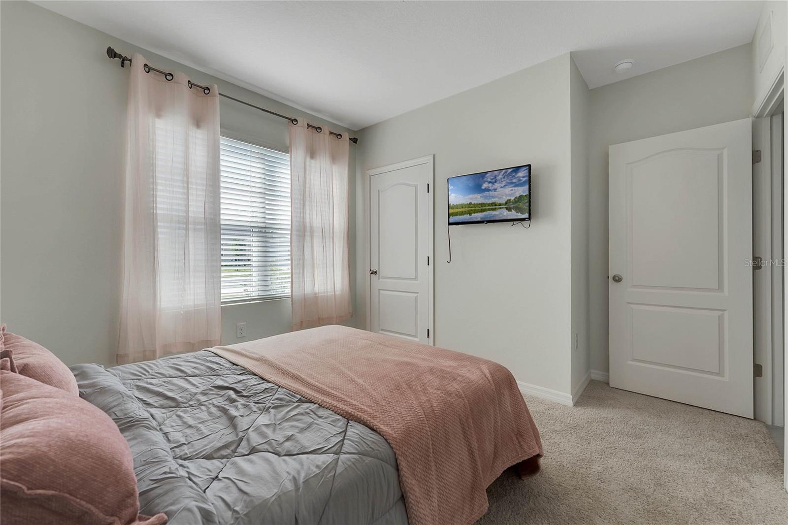 AUBURN GROVE PH I - Residential Lease