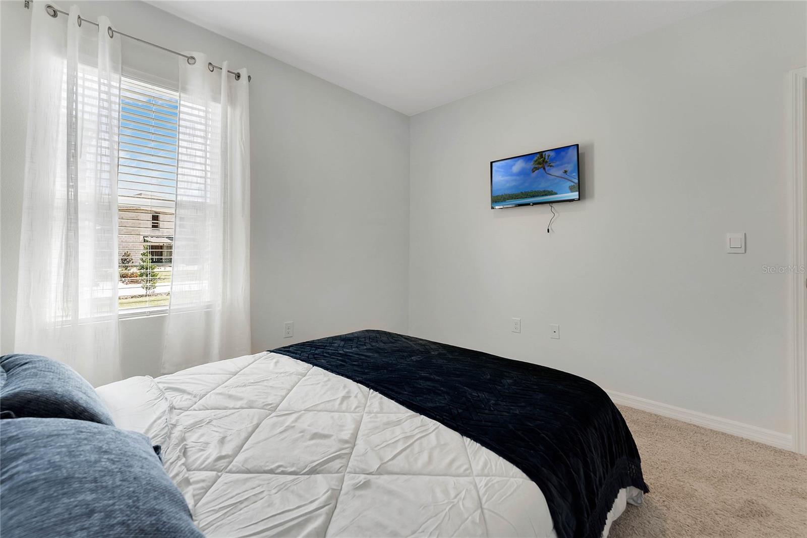 AUBURN GROVE PH I - Residential Lease