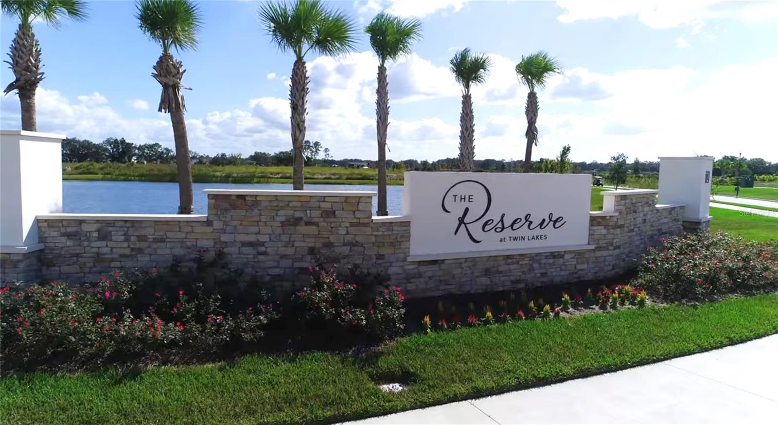 TWIN LAKES PH 8 - Residential