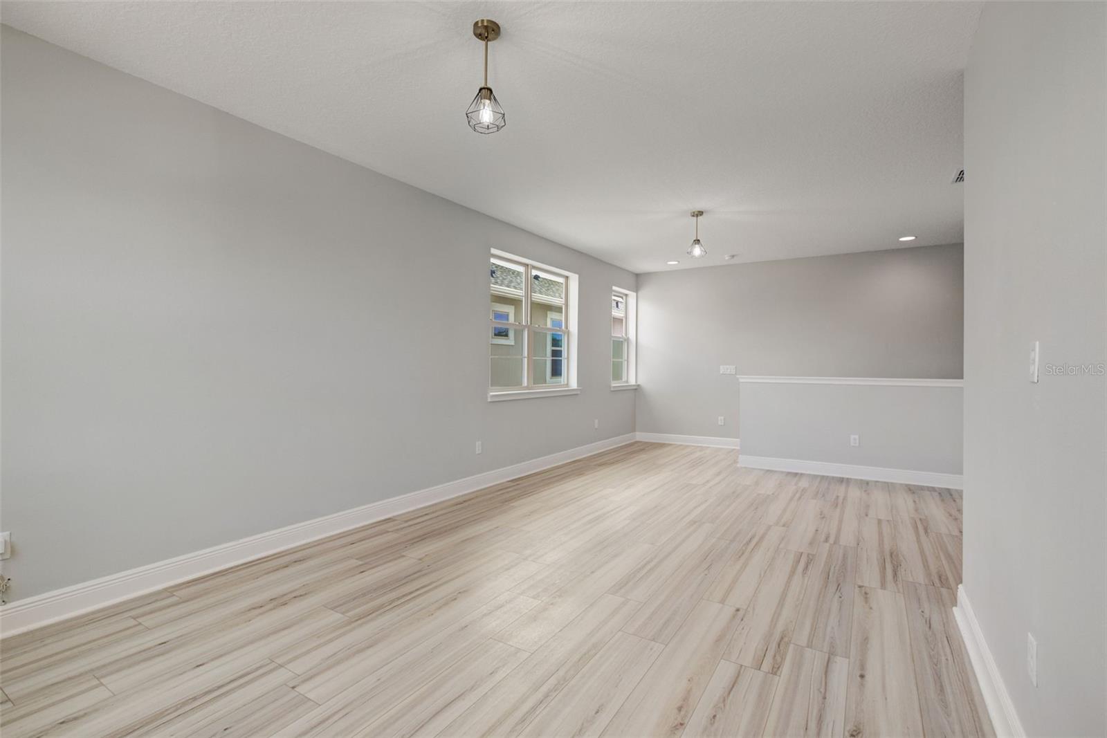 TWIN LAKES PH 8 - Residential